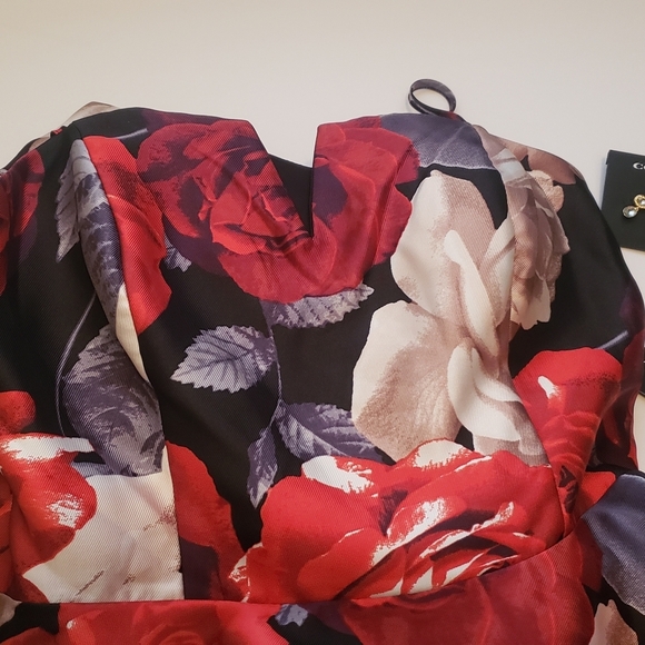 NWT 13 Trixxi Juniors Fit -Flare Red Black white Dress Floral Print - Picture 9 of 14